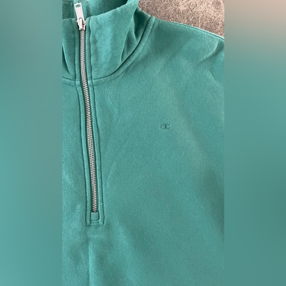 Champion UO Exclusive Quarter-Zip Mock Neck Sweatshirt sz medium baggy fit! - Picture 7 of 12